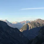 Nyaraló Felse *