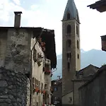 Nyaraló Felse *